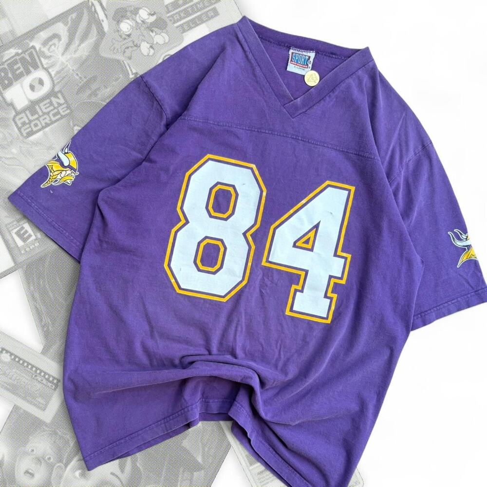 Vintage Minnesota Vikings Randy Moss 84 Graphic Tee